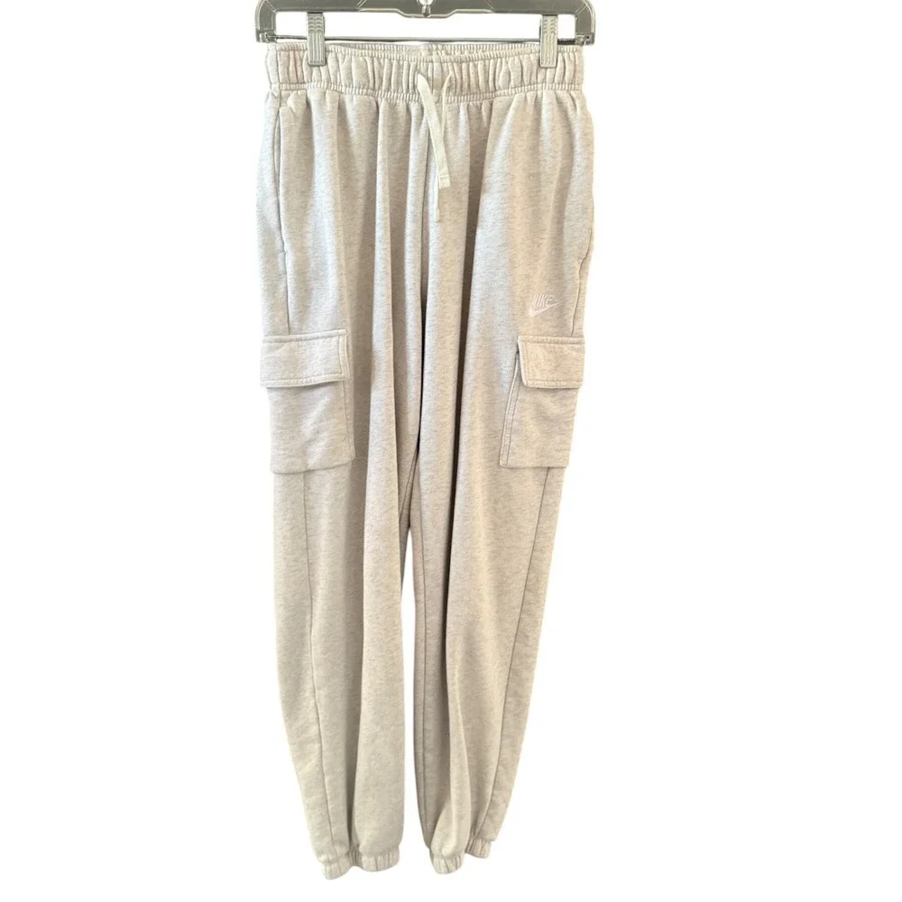 Nike Womens Sportswear Cargo Fleece Joggers Oatmeal Heather Grey XS Lounge
